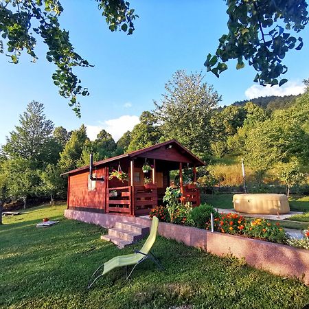 Cottage La Sierra With Jacuzzi Korenica Exteriér fotografie