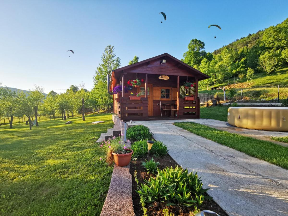 Cottage La Sierra With Jacuzzi Korenica Exteriér fotografie